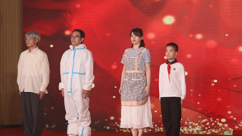 2-情景劇《為農(nóng)服務(wù)，一直在路上》_副本.jpg